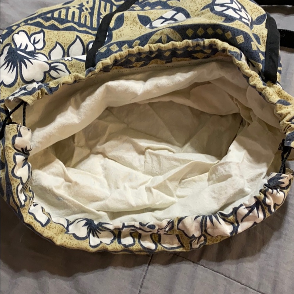 Turtle Drawstring Velcro Closure Backpack - image 3